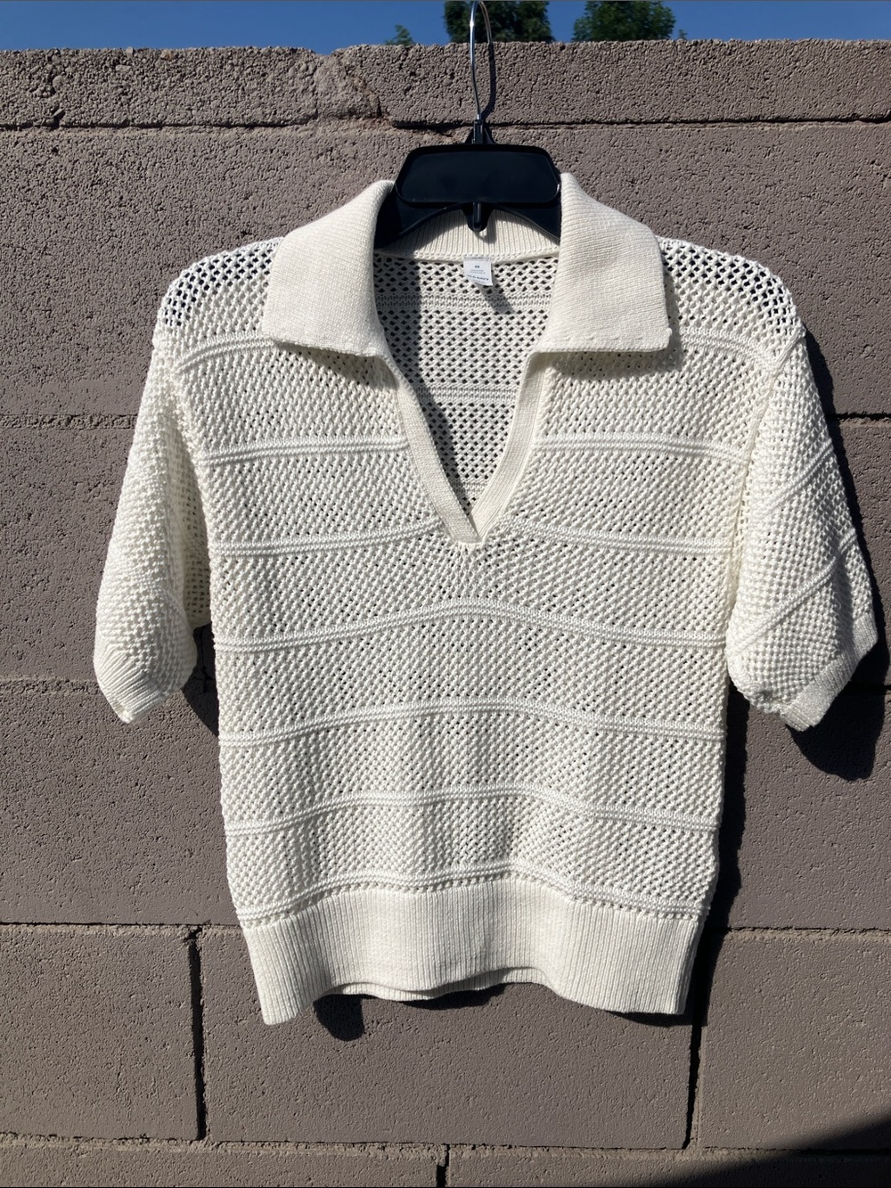 Old Navy Cream Open Polo V-Neck Knit Sweater